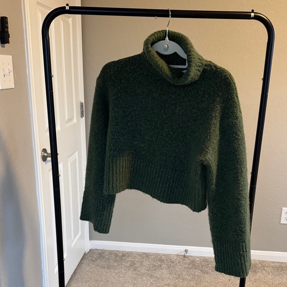Zara Forest Green Turtleneck Sweater - Picture 4 of 10